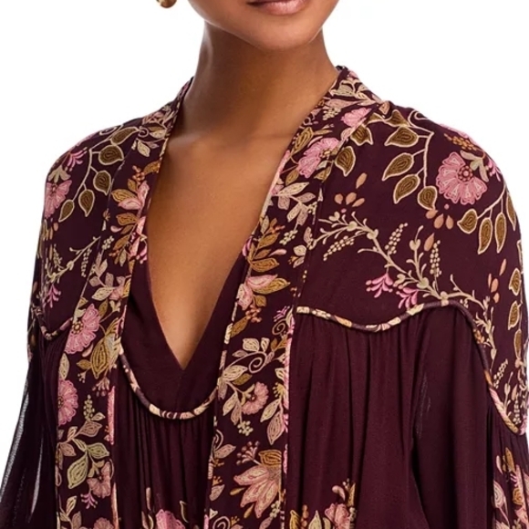 FARM Rio Burgundy Floral Long Sleeve Dress NWT Size Small - Picture 3 of 10